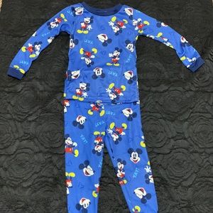 NWOT Disney Junior Mickey Pajama Set